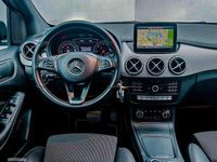 Usado Mercedes B180 Urban 110 CV (80 kW) 2017 Negro Monovolumen