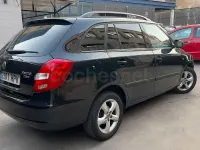 Usado Skoda Fabia Elegance 105 CV (77 kW) 2013 Negro Berlina