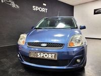 Usado Ford Fiesta Ambiente 68 CV (50 kW) 2006 Azul Utilitario