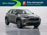 Usado Toyota Yaris Cross Business Edition 91 CV (66 kW) 2022 Gris SUV