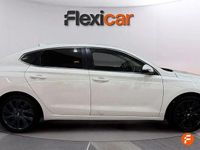 Usado Hyundai i30 120 CV (88 kW) 2019 Blanco