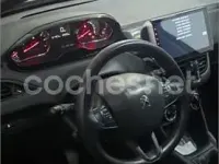 Usado Peugeot 208 Access 82 CV (60 kW) 2013 Negro Utilitario