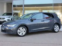 Usado VW Golf VIII Life 110 CV (80 kW) 2023 Gris / plata Berlina