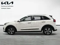 Usado Kia Niro 141 CV (103 kW) 2020 Blanco SUV