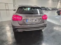 Usado Mercedes GLA200 136 CV (100 kW) 2017 Gris / plata SUV