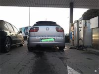 Usado Seat Leon Sport 150 CV (110 kW) 2003 Gris / plata Utilitario