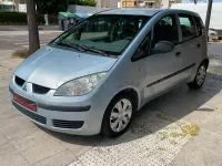 Usado Mitsubishi Colt Invite 75 CV (55 kW) 2005 Azul Utilitario