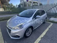 Usado Peugeot 208 Style 100 CV (73 kW) 2018 Gris / plata Utilitario