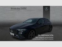 Usado Mercedes A180 136 CV (100 kW) 2025 Negro noche (estándar) Berlina