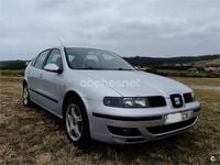 Usado Seat Leon 110 CV (80 kW) 2003 Gris / plata Berlina