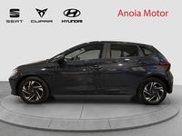 Usado Hyundai i20 101 CV (74 kW) 2022 Negro Utilitario