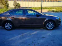 Usado Skoda Octavia Ambition 110 CV (80 kW) 2018 Marrón Berlina