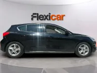 Usado Ford Focus Active 125 CV (91 kW) 2019 Negro Berlina
