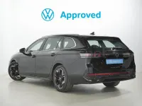 Usado VW Passat R-line 150 CV (110 kW) 2025 Negro Familiar