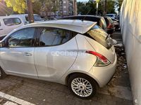 Usado Lancia Ypsilon Platinum 69 CV (50 kW) 2013 Gris / plata Utilitario