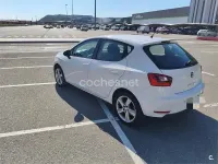 Usado Seat Ibiza Style 90 CV (66 kW) 2012 Blanco Berlina
