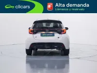 Käytetty Toyota Yaris Hybrid Sport 75 HP (55 kW) 2023 Valkoinen Sedan