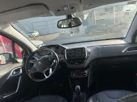 Usado Peugeot 2008 Allure 110 CV (80 kW) 2018 Blanco SUV