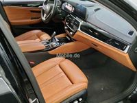 usado BMW 530 530 i Touring Luxury Line Innovationsp. Aut. HIFI