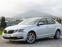 Usado Skoda Octavia Ambition 150 CV (110 kW) 2017 Blanco Berlina