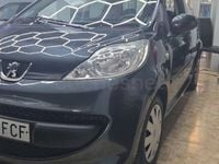 Usado Peugeot 107 68 CV (50 kW) 2006 Negro Utilitario