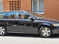 Usado Volvo V50 Momentum 180 CV (132 kW) 2009 Negro Familiar