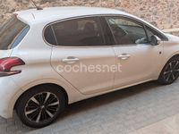 Usado Peugeot 208 110 CV (80 kW) 2019 Blanco Utilitario