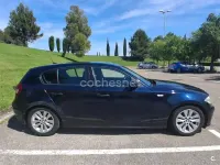 Usado BMW 118 122 CV (89 kW) 2006 Azul Utilitario