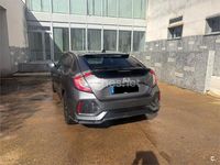 Usado Honda Civic Elegance 129 CV (94 kW) 2018 Gris / plata Berlina