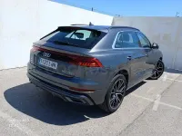 Usado Audi Q8 S-line plus 381 CV (280 kW) 2021 Gris / plata SUV