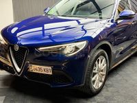 Usado Alfa Romeo Stelvio 280 CV (205 kW) 2017 Azul SUV