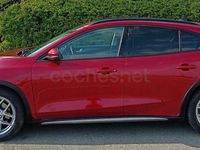 Używany Ford Focus Active 125 KM (91 kW) 2019 Czerwony Sedan/Limuzyna