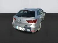Usado Seat Leon XCELLENCE 150 CV (110 kW) 2020 Gris / plata Familiar