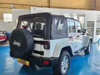 Usado Jeep Wrangler Sahara 200 CV (147 kW) 2018 Blanco SUV