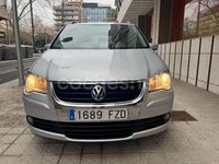Usado VW Touran Highline 140 CV (102 kW) 2008 Gris / plata Monovolumen
