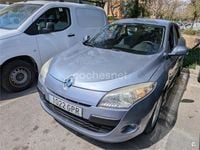 Usado Renault Mégane Dynamique 110 CV (80 kW) 2009 Gris / plata Berlina