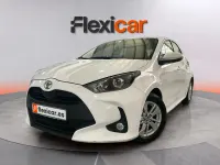 Usado Toyota Yaris Edition 125 CV (91 kW) 2021 Blanco Utilitario