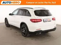 Usado Mercedes GLC220 AMG line 170 CV (125 kW) 2018 Blanco SUV