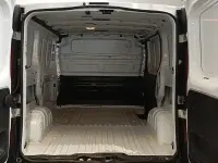 Usado Renault Trafic 120 CV (88 kW) 2021 Blanco Monovolumen