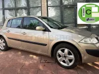 Usado Renault Mégane 100 CV (73 kW) 2006 Beige Berlina