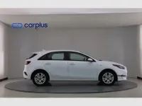 Usado Kia Ceed 120 CV (88 kW) 2022 Blanco Utilitario
