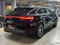 Usado Porsche Cayenne 462 CV (339 kW) 2021 Negro SUV