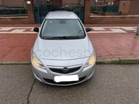 Usado Opel Astra Sportive 110 HP (80 kW) 2011 Cinzento Sedan
