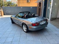 Usado Mazda MX5 110 CV (80 kW) 2002 Gris / plata Descapotable