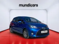Usado Toyota Yaris Active 99 CV (72 kW) 2017 Azul Berlina