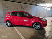 Usado Ford Fiesta Trend 95 CV (69 kW) 2014 Rojo Berlina