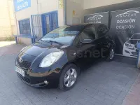 Usado Toyota Yaris Sol 87 CV (63 kW) 2009 Negro Utilitario