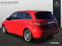 Usado Mercedes B200 136 CV (100 kW) 2018 Rojo Monovolumen