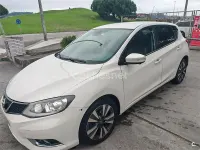 Usado Nissan Pulsar Tekna 110 CV (80 kW) 2014 Blanco Utilitario