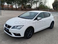 Usado Seat Leon Style 130 CV (95 kW) 2019 Blanco Berlina